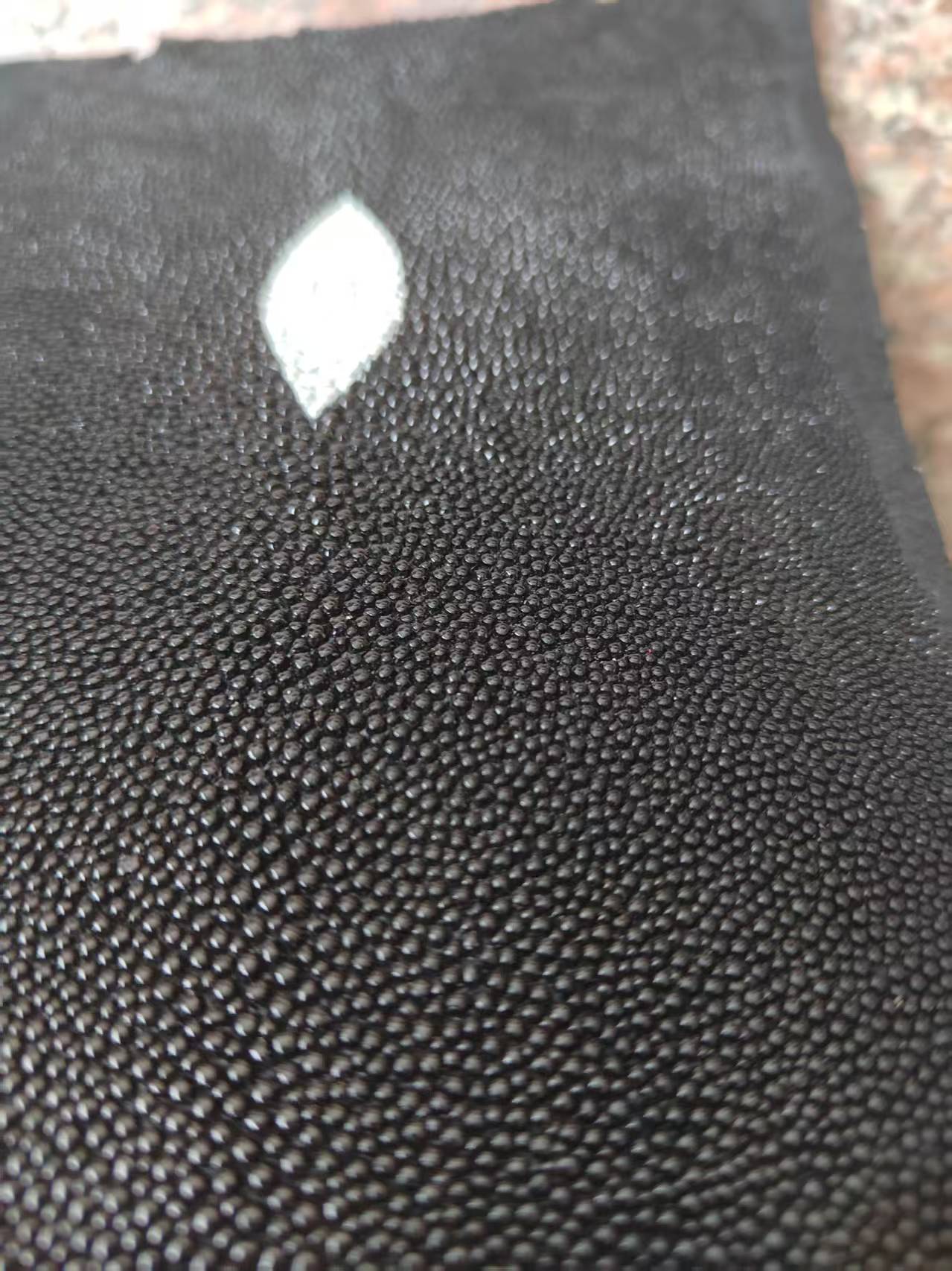 Schwarzes, unpoliertes Rochenl – Leather Shoe Polish Bewertung und Preis