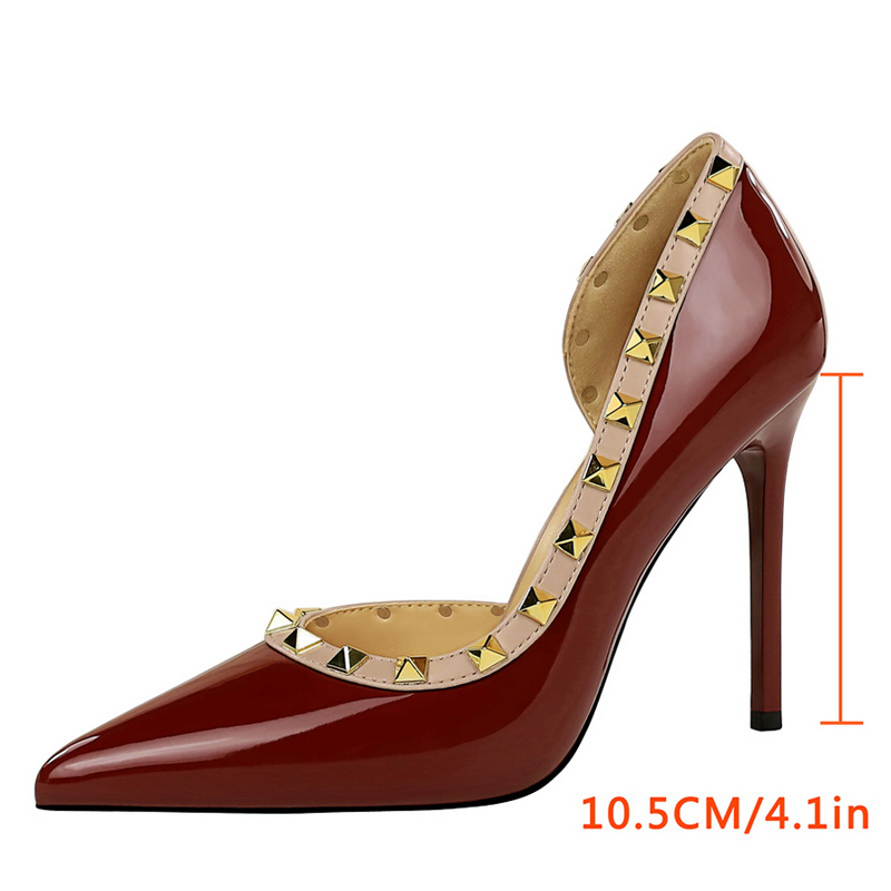 Sexy Damenpumps mit Nietendesi – Shoe Tree Bewertung und Preis